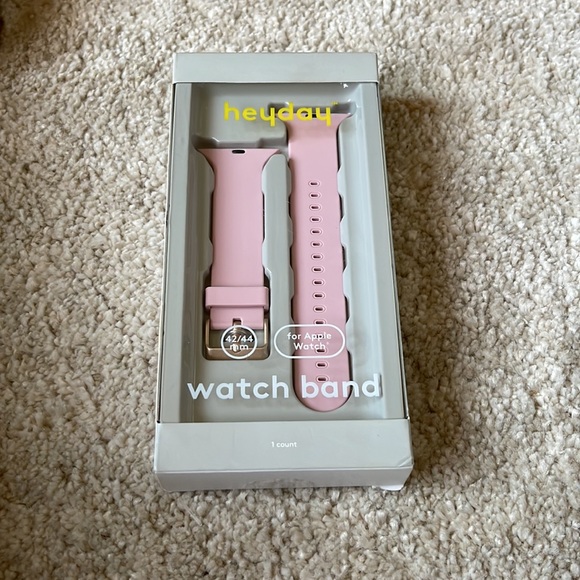 New Heyday Apple Watch band - Picture 2 of 3